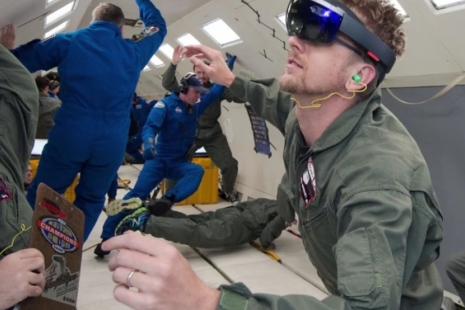 NASA e Microsoft fazem parceria para levar hologramas ao espaço