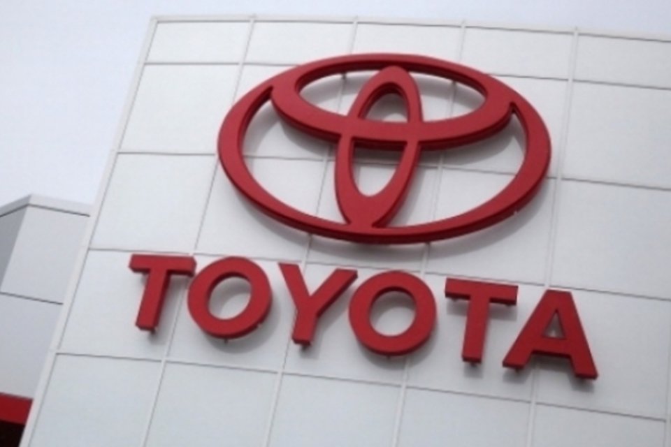 Toyota explora tecnologia de aplicativos para automóveis da Ford