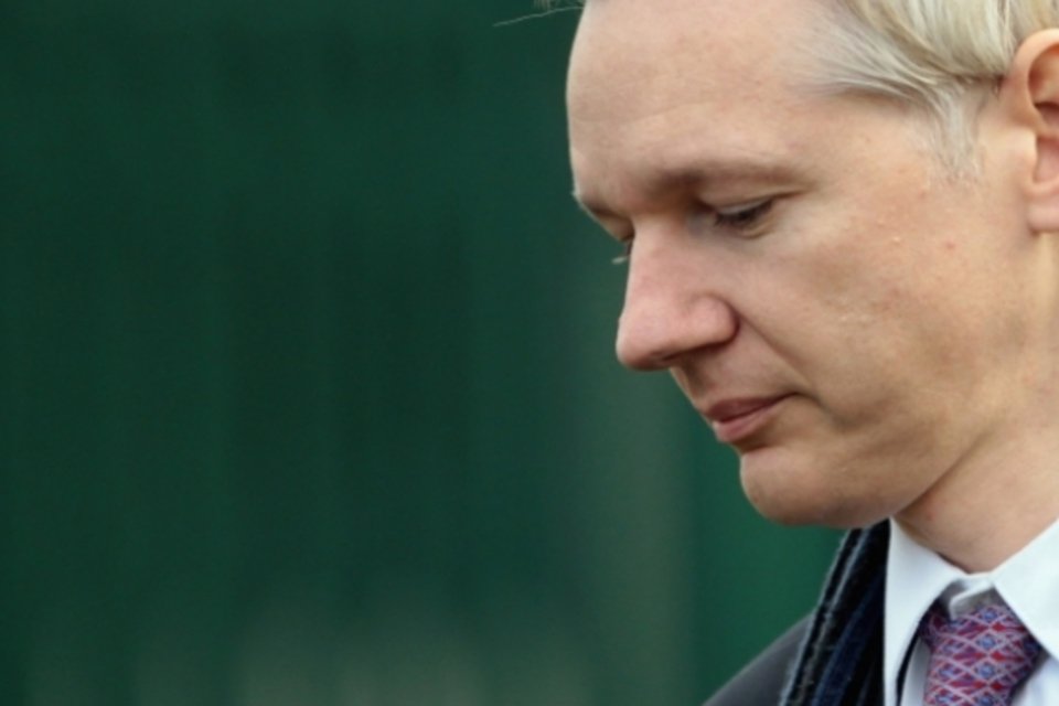 França nega pedido de asilo para Julian Assange, fundador do WikiLeaks