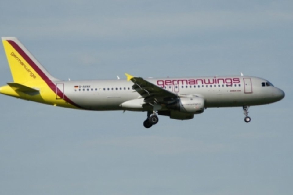 Avião da Germanwings cai no sul da França, diz polícia