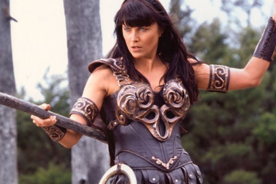 Atriz de Xena: A Princesa Guerreira desmente boatos sobre nova versão da série