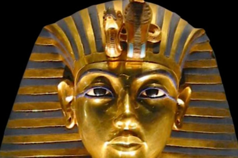 Egito começa a restaurar máscara danificada de Tutancâmon