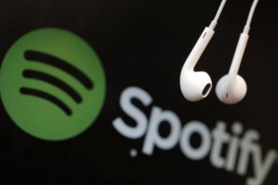 Pela 1ª vez, streaming de música gera mais dinheiro do que CDs nos EUA