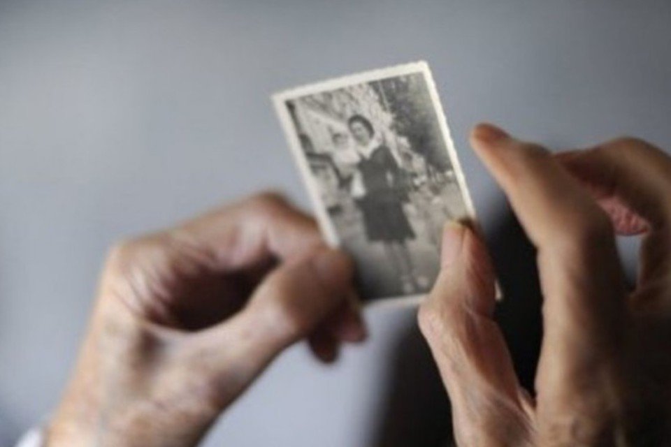 Sistema imunológico está relacionado ao Alzheimer, diz estudo