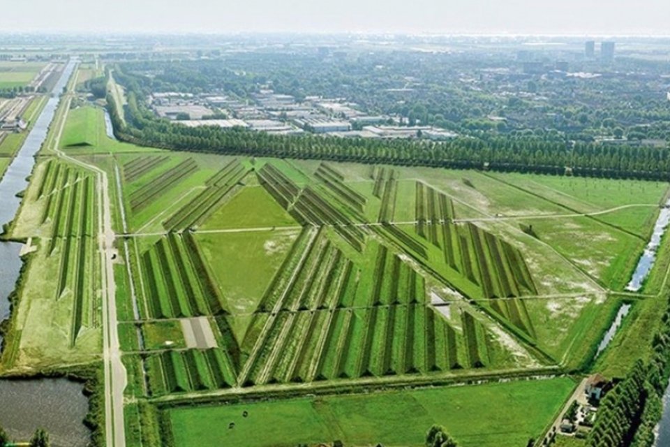 Jardim geométrico em aeroporto da Holanda reduz o ruído da região pela metade