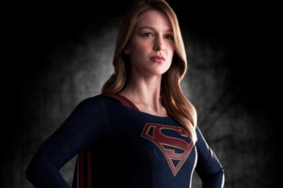 DC Comics divulga primeiras imagens de série da Supergirl