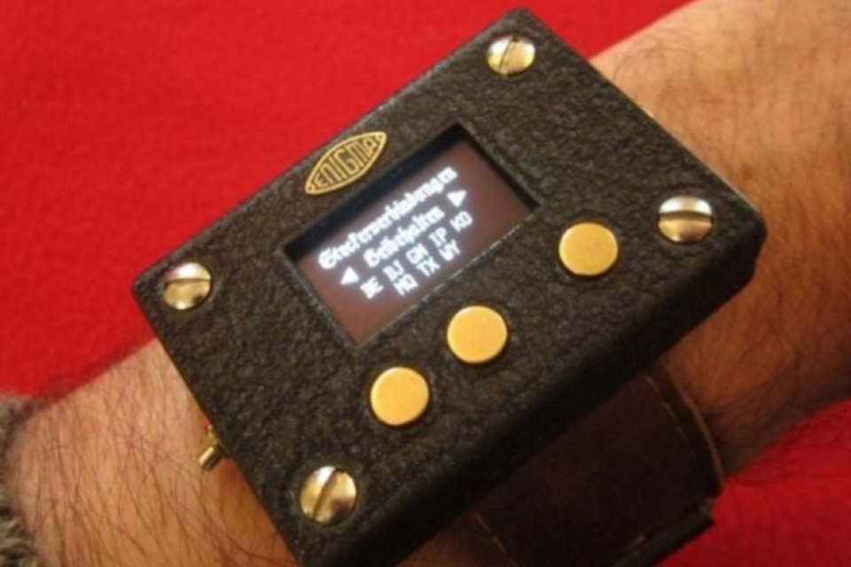 Seu próximo relógio pode ser uma máquina de criptografia nazista Enigma