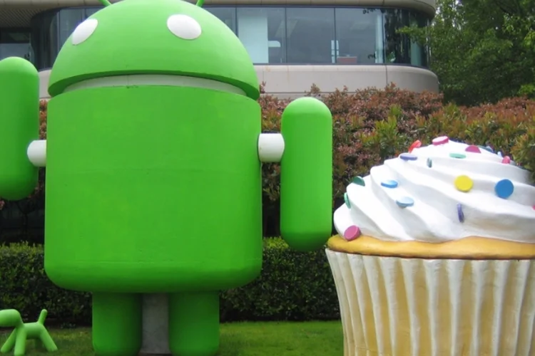 Android (Keith Bellvay)