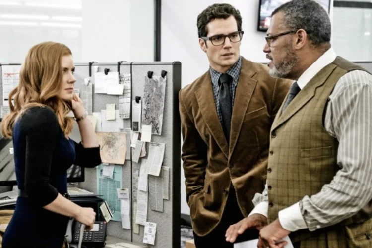 Lois Lane (Amy Adams), Clark Kent (Henry Cavill) e Perry White (Laurence Fishburne): a equipe do jornal "Planeta Diário" (Divulgação/Divulgação)
