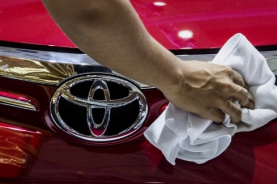 Toyota anuncia recall de 6,5 milhões de carros