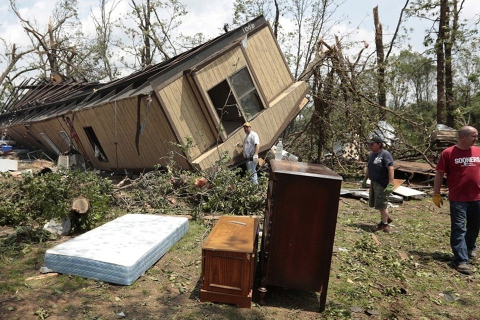 13 fotos da destruição causada pelo tornado em Oklahoma