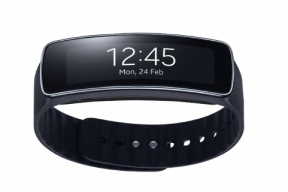 Conheça a Samsung Gear Fit, um dos melhores gadgets para exercícios do ano