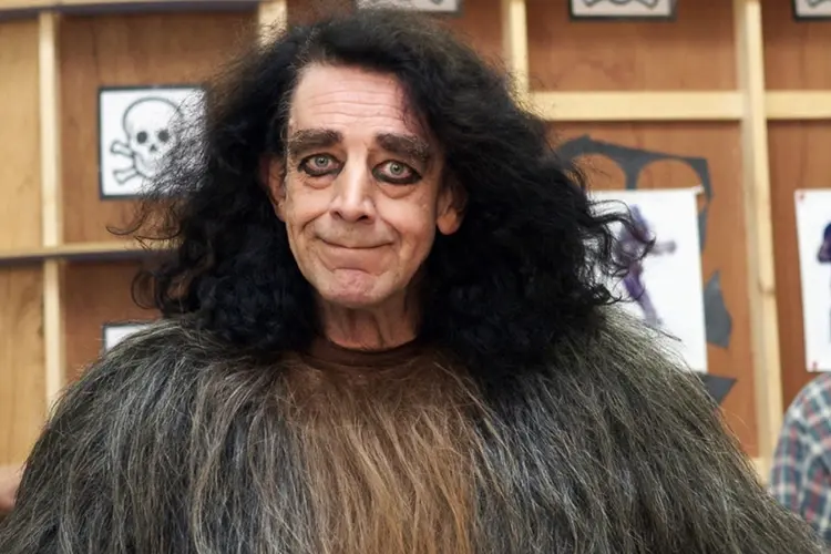 Peter Mayhew: ator antes de vestir a cabeça peluda de Chewbacca para as gravações (Lucasfilm/Divulgação)