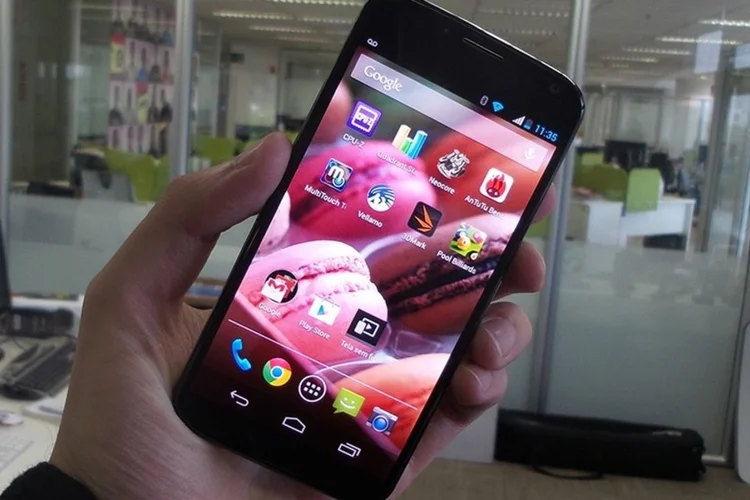 Motorola Moto X (Cauã Taborda)
