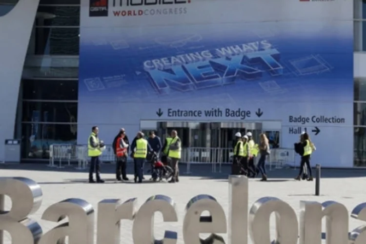 MWC (Reuters)