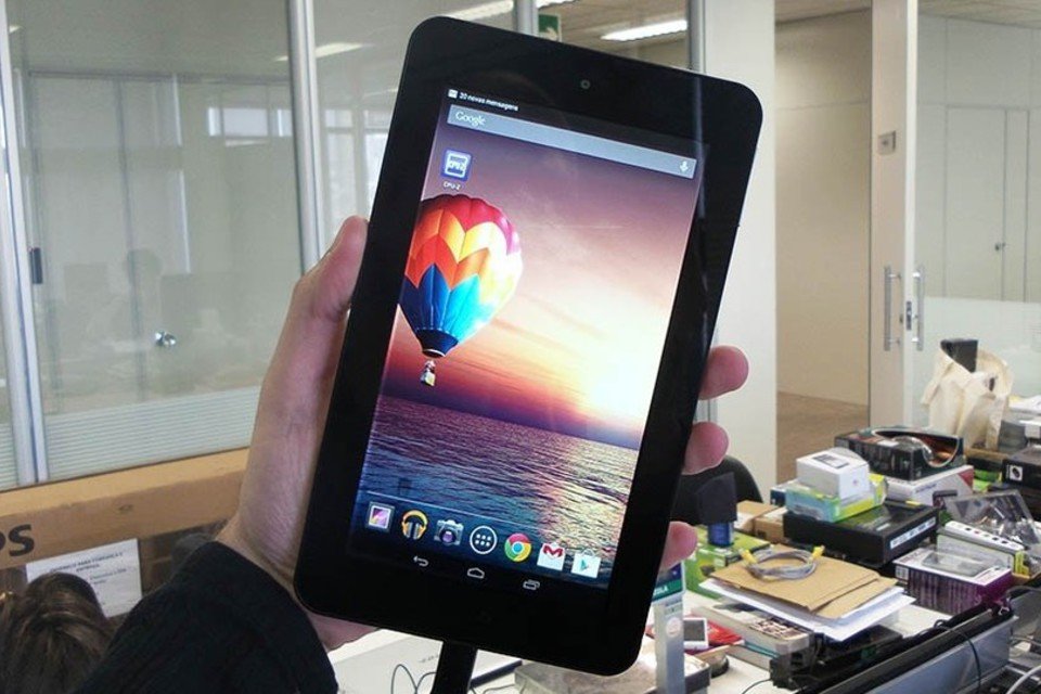 Na mão: HP Slate 7 chega ao Brasil por 699 reais