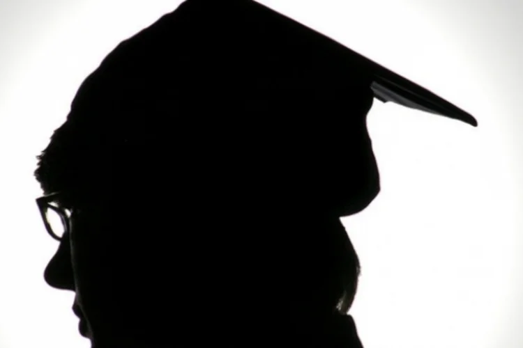 Os diplomas no currículo dos CEOs (adam.declercq/ Photopin)