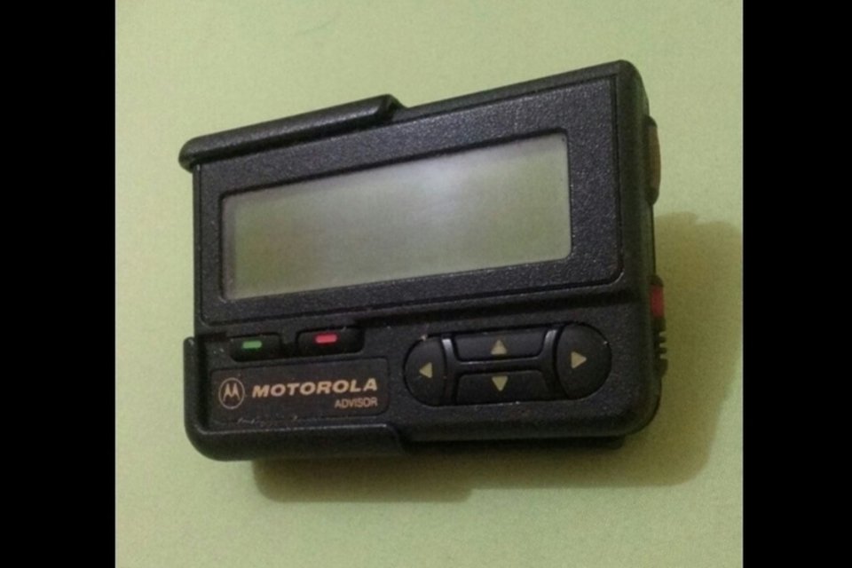 Qual é a história do pager, fenômeno que revolucionou a comunicação e colocou a Motorola no topo