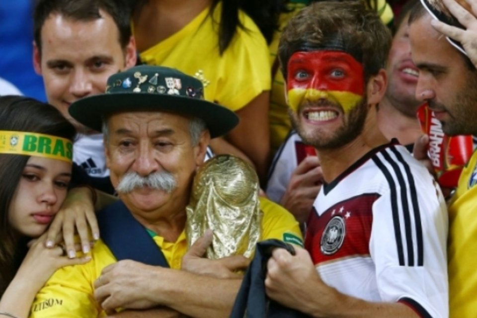 20 tweets fazendo graça com a derrota do Brasil na Copa