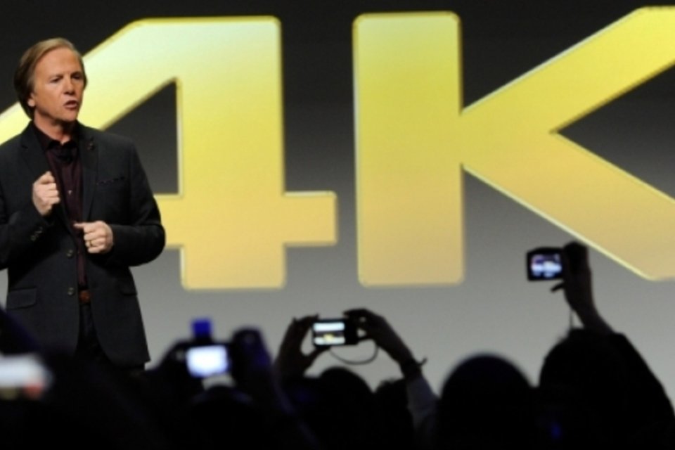 Sony anuncia Xperia Z1 Compact, notebook híbrido, TV e câmera 4k