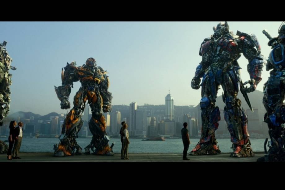 Transformers 7: Primeiras fotos dos bastidores mostram os novos carros e  novo logo do filme