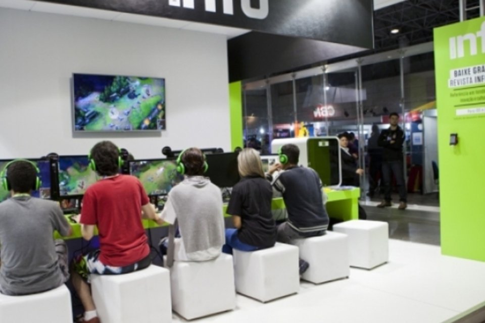 Estande da INFO na Campus Party atraiu jogadores e amantes da tecnologia; veja fotos