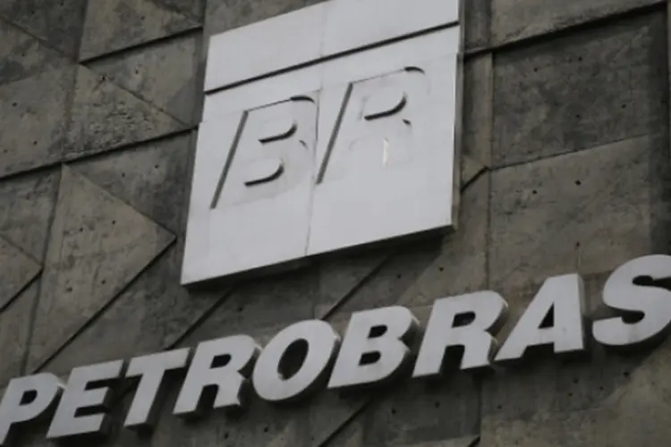 
	Petrobras: paralisa&ccedil;&atilde;o reduziu a produ&ccedil;&atilde;o de petr&oacute;leo da empresa em cerca de 25 por cento entre domingo e segunda-feira, segundo federa&ccedil;&atilde;o
 (Getty Images/Getty Images)
