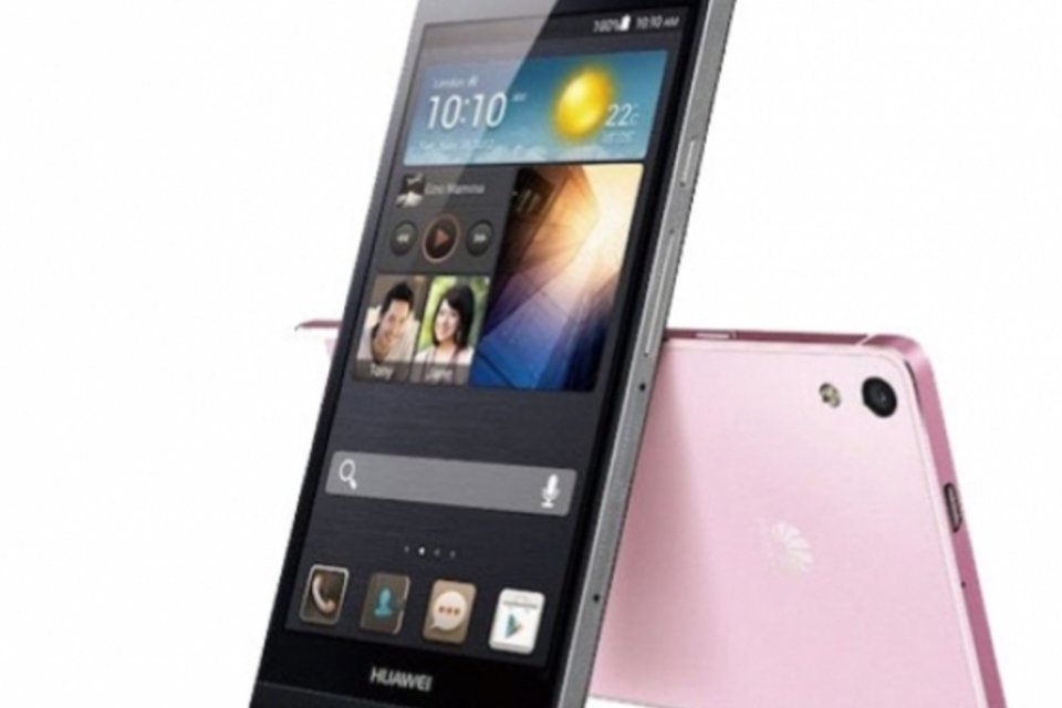 Na mão: Huawei Ascend P6