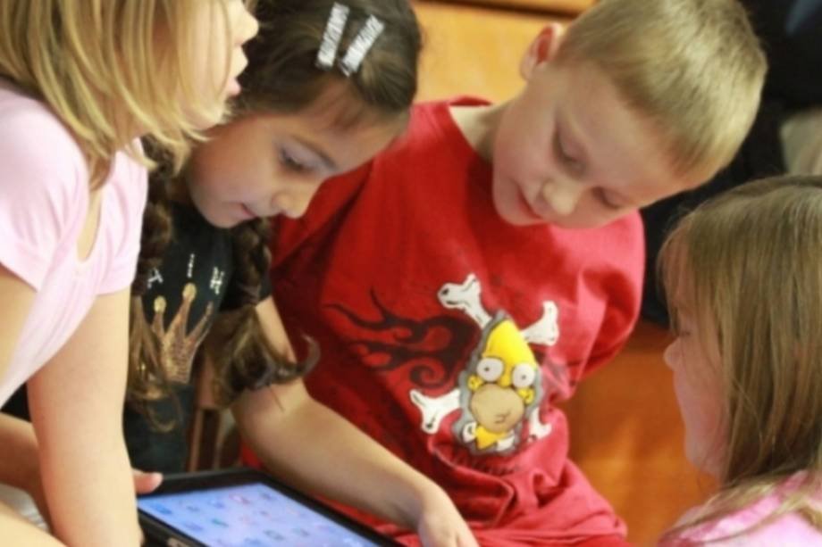 Conheça os aplicativos favoritos das crianças conectadas - Celular