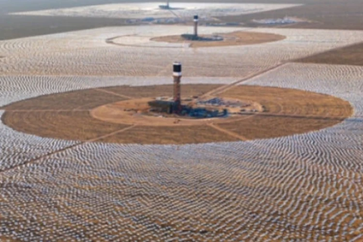Rumo a um futuro mais limpo (BrightSource Energy/Reprodução)