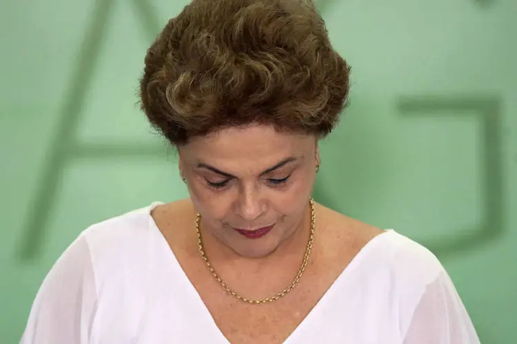 
	Dilma Rousseff no in&iacute;cio de abril: Com larga vantagem, oposi&ccedil;&atilde;o imprime a mais dura derrota do governo de Dilma Rousseff e deixa mandato da petista por um fio
 (REUTERS/Adriano Machado)