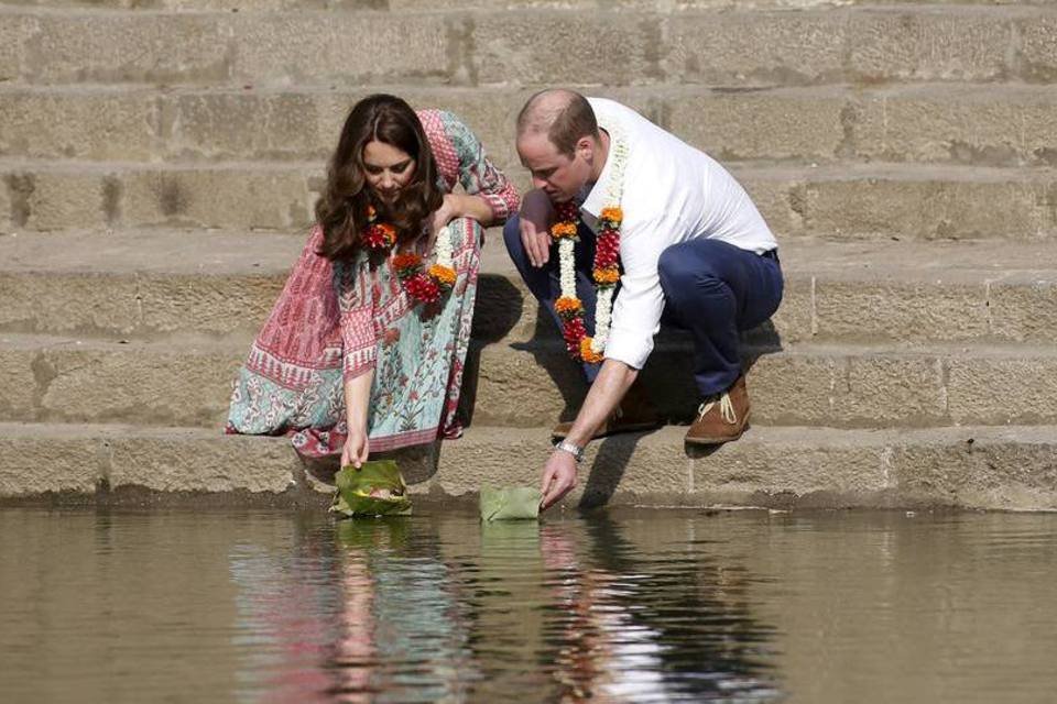 William e Kate iniciam visita à Índia