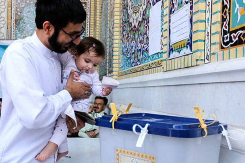 Aliados de Rohani têm vitória nas legislativas iranianas