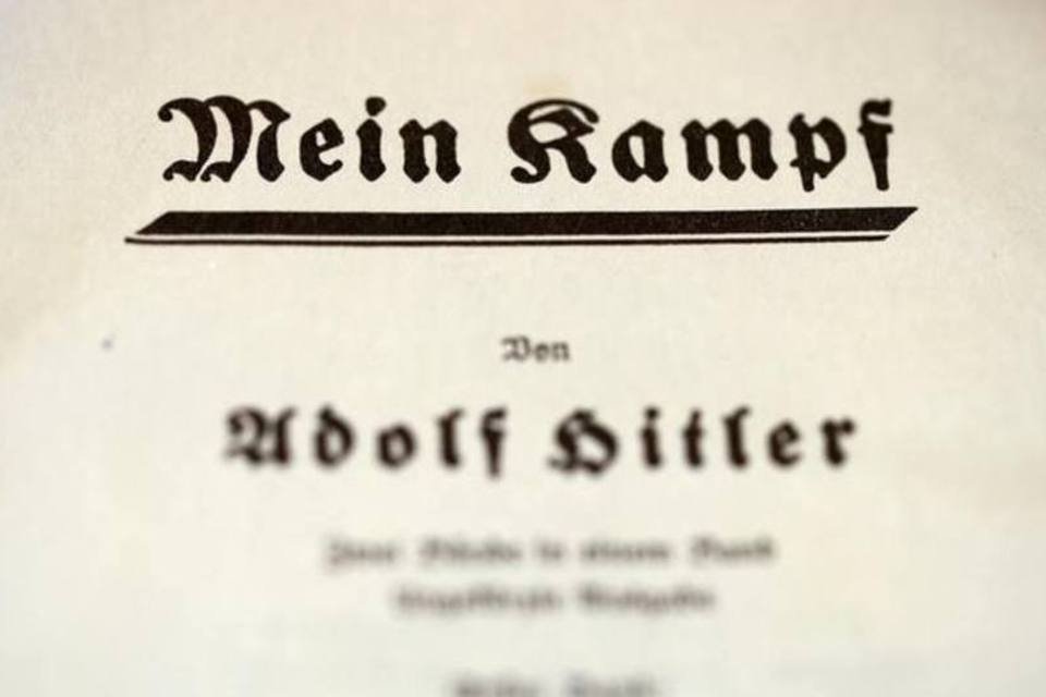 Promoção de jornal dá 'Mein Kampf' de Hitler como brinde