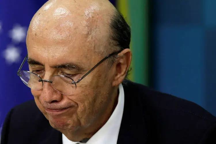 
	Henrique Meirelles: ministro tem alertado que &eacute; preciso barrar alta insustent&aacute;vel da d&iacute;vida
 (Reuters/Ueslei Marcelino)