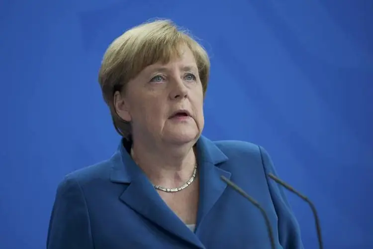 
	Angela Merkel: os dirigentes conservadores da Baviera voltaram a expressar suas cr&iacute;ticas ao governo e a pedir mais firmeza em temas migrat&oacute;rios
 (Reuters/Stefanie Loos)