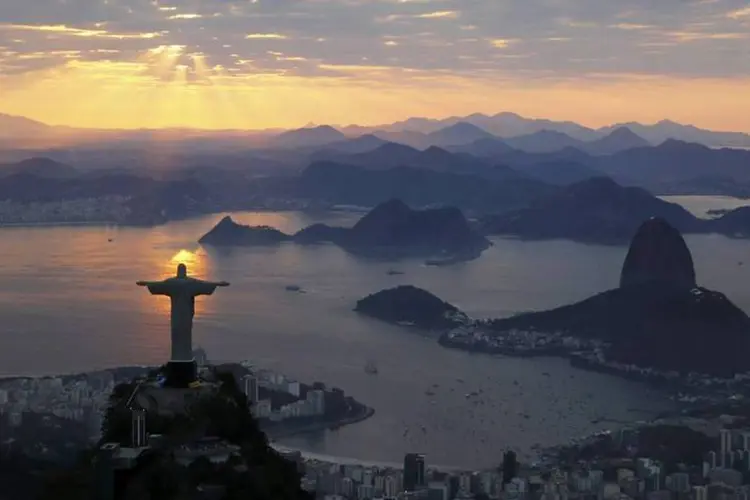 
	Rio de Janeiro: refor&ccedil;o na seguran&ccedil;a dos pontos tur&iacute;sticos da cidade ser&aacute; implementado nos pr&oacute;ximo dias, antes da cerim&ocirc;nia de abertura da Rio 2016 na sexta, diz ministro
 (REUTERS/Wolfgang Rattay)