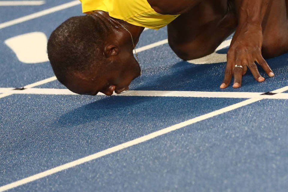 Bolt é tricampeão dos 200 m e fecha mais uma dobradinha