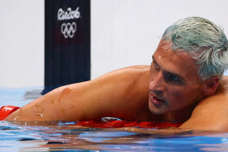 
	Ryan Lochte: depois da Speedo e da Ralph Lauren, chegaram os comunicados da Airwave e da Gentle Hair Removal
 (REUTERS/David Gray)
