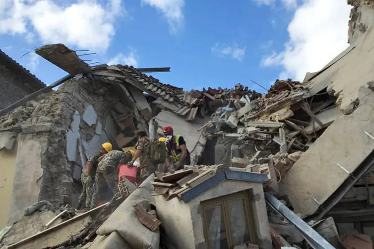 Terremoto na Itália: segundo os primeiros relatos, as cidades italianas mais atingidas foram Amatrice, Accumoli e Norcia (REUTERS/Emiliano Grillotti)