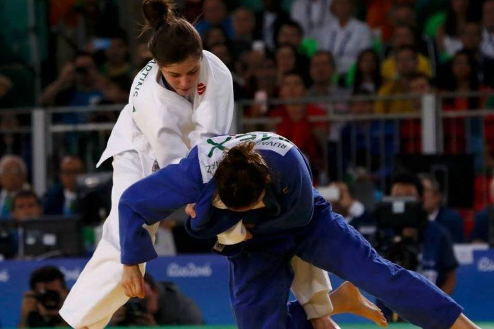 Alana Maldonado traz prata para o Brasil no judô paralímpico