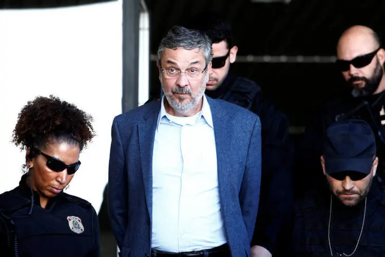 
	Antonio Palocci: ex-ministro da fazenda foi preso temporariamente nesta segunda-feira, por ordem do juiz federal S&eacute;rgio Moro
 (REUTERS/Rodolfo Buhrer)