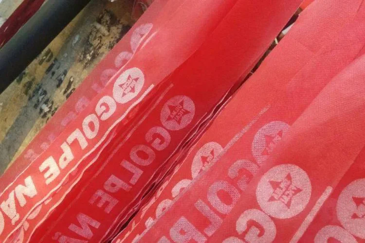 Faixas contra o golpe no protesto de 18 de março (Talita Abrantes/EXAME.com)