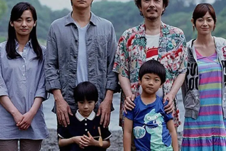 Cena do filme Pais e Filhos: cineasta japonês desvia-se da pieguice e emociona com sutileza, indo ao centro da questão (Reprodução)