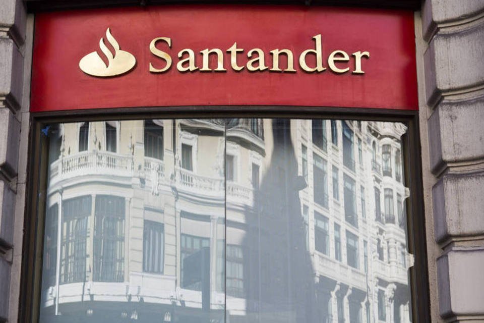 
	Santander: Risco de inadimpl&ecirc;ncia das empresas caiu e setor de &oacute;leo e g&aacute;s est&aacute; mais est&aacute;vel, diz Santander
 (Bloomberg/Angel Navarrete)