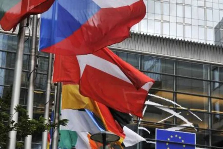 
	Sede do Parlamento Europeu: mesmo com o aumento, o or&ccedil;amento de 2014, de 135,5 bilh&otilde;es de euros, ser&aacute; 9,4% inferior ao de 2013
 (Georges Gobet/AFP)