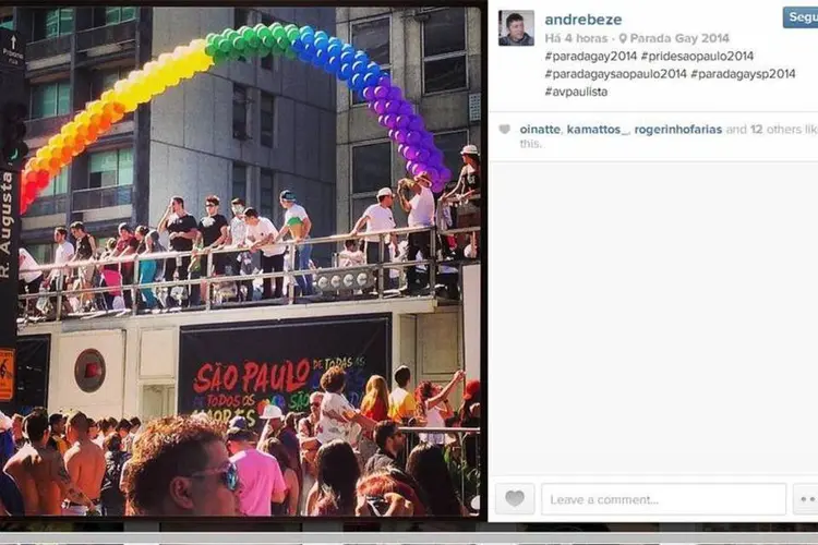 
	Parada Gay 2014 de S&atilde;o Paulo: quase 1,5 mil PMs e 730 guardas-civis estavam no esquema de seguran&ccedil;a&nbsp; (andrebeze/Instagram)