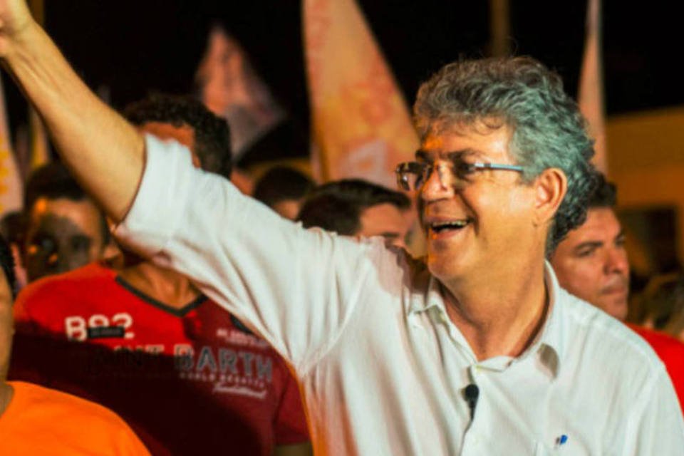 Ricardo Coutinho é reeleito governador da Paraíba