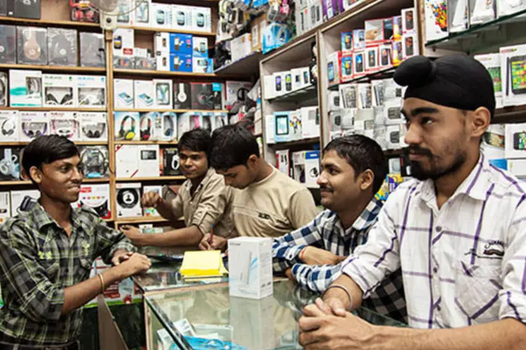 Loja de produtos tecnológicos na Índia: a regra pode ter prejudicado planos de expansão de empresas globais de telecomunicações e de tecnologia  (Graham Crouch/Bloomberg)