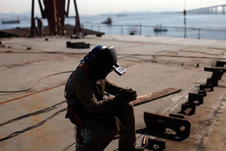
	Constru&ccedil;&atilde;o de navio da Transpetro: Silvino atuava como gerente executivo corporativo do abastecimento da Petrobras
 (Dado Galdieri/Bloomberg)